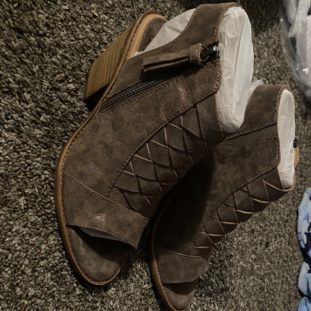 Sofft Brown Peep-Toe Ankle Boots with Zipper